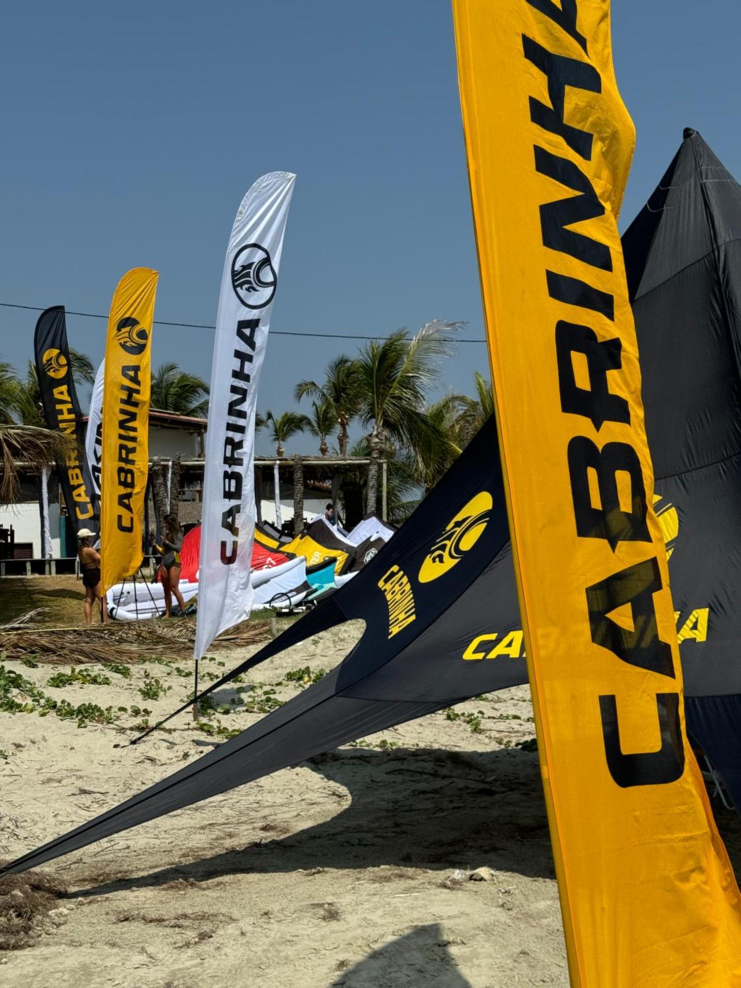 Seu Pedro Lounge Praia - Pousada E Kite Center Икапуи Экстерьер фото