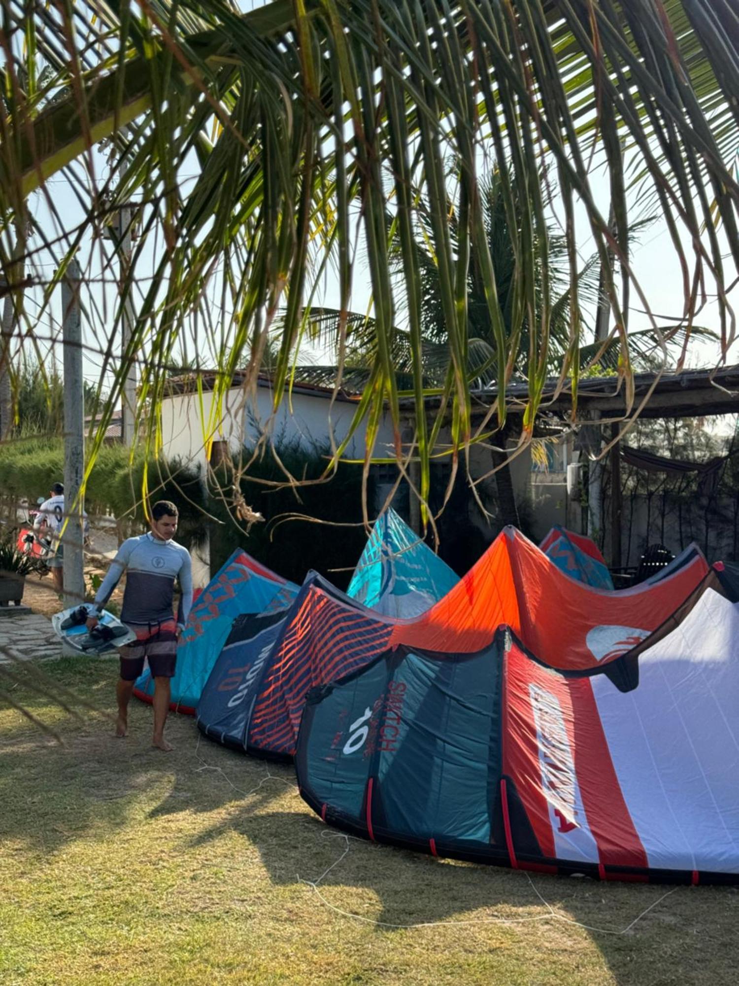 Seu Pedro Lounge Praia - Pousada E Kite Center Икапуи Экстерьер фото